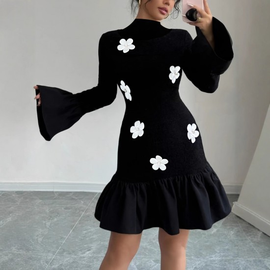 New Autumn and Winter 2025 Elegant Slim Fit Miniskirt: Fashionable Elegant Bell Sleeve, Floral Half-High Neck Spliced Dress for Women New Autumn and Winter 2025 Elegant Slim Fit Miniskirt: Fashionable Elegant Bell Sleeve, Floral Half-High Neck Spliced Dress for Women