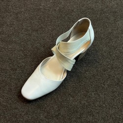 New retro, versatile ballet high heels, women's block heels, cross-strap, hollow, casual closed-toe sandals.