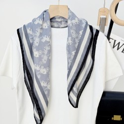 Japanese and Korean simple, repetitive, creative horse print square scarves for spring and summer, stylish, thin, elegant square scarves for daily commuting