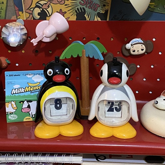 Very cool! Japanese bow-knot chef KT cat bag charm, cute and creative Hello Kitty keychain charm.