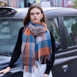 Rainbow contrasting plaid tassel scarf, dopamine shawl, warm and thickened Korean-style scarf for women, fashionable for autumn and winter.