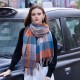 Rainbow contrasting plaid tassel scarf, dopamine shawl, warm and thickened Korean-style scarf for women, fashionable for autumn and winter.