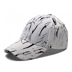 New cross-border Amazon summer sun protection, fashionable casual baseball caps with gold foil, trendy influencer caps for men and women.