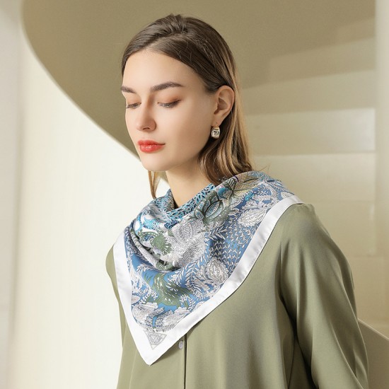 2025 summer new printed square scarves, wholesale, French retro imitation silk neck scarves, 90s-style small square neck scarves for women.