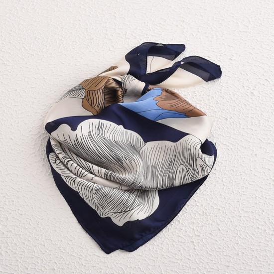 New Korean-style women's silk scarf with gentle colors, floral scarf, light luxury style, 70s square scarf, wholesale for spring and autumn.