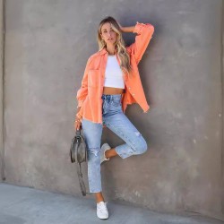 Factory direct 2025 Autumn European and American long-sleeved denim jacket for women, washed, raw-edged, mid-length, loose-fitting jacket in stock.