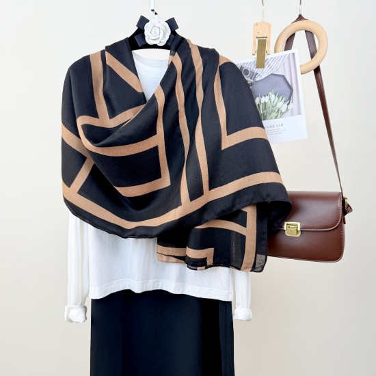 Spring and autumn hot sale A classic retro cotton and linen scarf with a simple design and print, suitable for air-conditioned rooms.