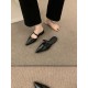 French-style silver Mary Jane high heels, retro square-toed, strappy, closed-toe block-heeled sandals. French-style silver Mary Jane high heels, retro square-toed, strappy, closed-toe block-heeled sandals.