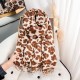 European and American classic retro style, a high-end leopard print scarf for women, a fashionable and elegant fall/winter warm faux cashmere tassel shawl.