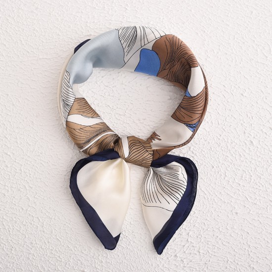 New Korean-style women's silk scarf with gentle colors, floral scarf, light luxury style, 70s square scarf, wholesale for spring and autumn.