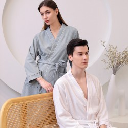 Autumn/Winter Extra-Long Hooded Flannel Couple's Nightgown for Women, Extra-Large Coral Fleece Bathrobe for Men