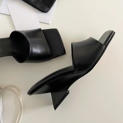 Women's shoes, 2024 summer new models, versatile square-toed open-toed rhinestone mid-heeled flip-flops, influencer sandals, and half-slip flip-flops.