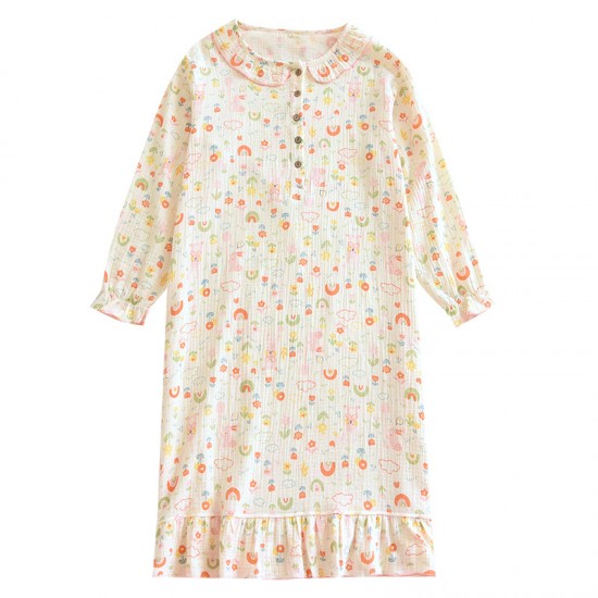 Women's flannel nightgown, thickened and warm for autumn and winter, with a fleece hood and a cute solid-color coral fleece bathrobe. Women's flannel nightgown, thickened and warm for autumn and winter, with a fleece hood and a cute solid-color coral fleece bathrobe.
