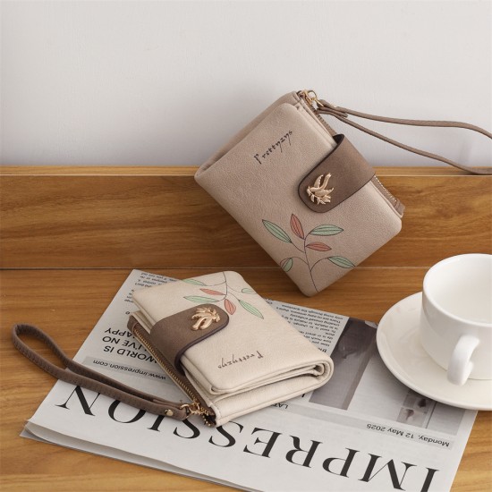 Lianbu new women's short wallet, two-fold, soft PU wallet with fashionable leaf print, buckle, zippered wallet, student wallet.