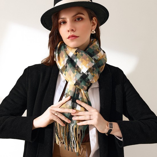 2023 new plaid scarf for women, winter mid-length tassel shawl, fashionable street style faux cashmere warm scarf for men.