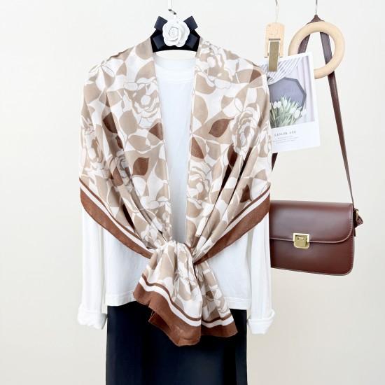 Artistic, fashionable, creative cotton and linen long scarves, spring and autumn women's stylish, retro floral print outerwear shawls. Artistic, fashionable, creative cotton and linen long scarves, spring and autumn women's stylish, retro floral print outerwear shawls.