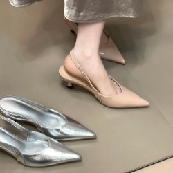 Niche French cross-strap sandals, fairy shoes, 2024 new summer elegant black high-heeled sandals for outdoor wear.