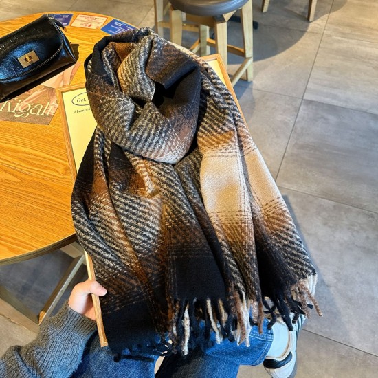 Korean Winter New Gradient Plaid Thickened Tassel Scarf, Couple's Gift, Luxury Neck Scarf, Ready-to-Wear Wholesale