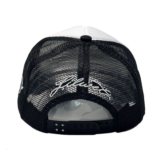 New foreign trade caps featuring English lettered embroidered baseball caps, fashionable and versatile, breathable couples' mesh hats, and trucker hats.