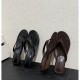 Minimalist women's wedge-heeled thong sandals, perfect for outdoor wear in 2025, perfect with skirts. Minimalist women's wedge-heeled thong sandals, perfect for outdoor wear in 2025, perfect with skirts.