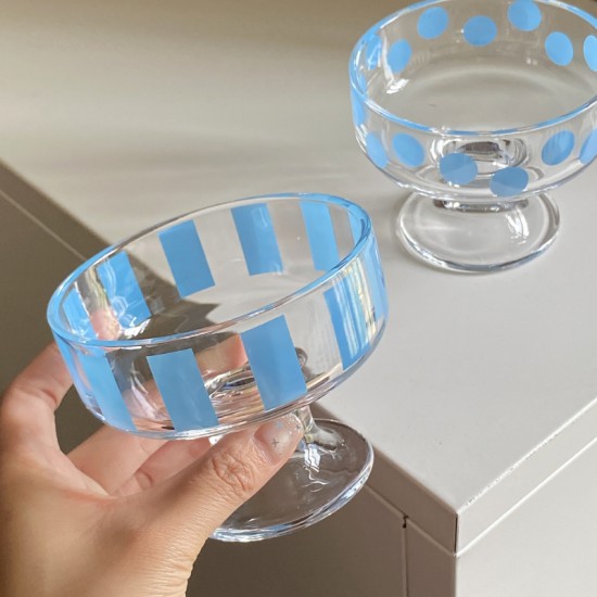 Mini snack plate, soy sauce condiment plate, cute dipping sauce plate, vinegar plate, household ceramic sauce and condiment plate. Mini snack plate, soy sauce condiment plate, cute dipping sauce plate, vinegar plate, household ceramic sauce and condiment plate.